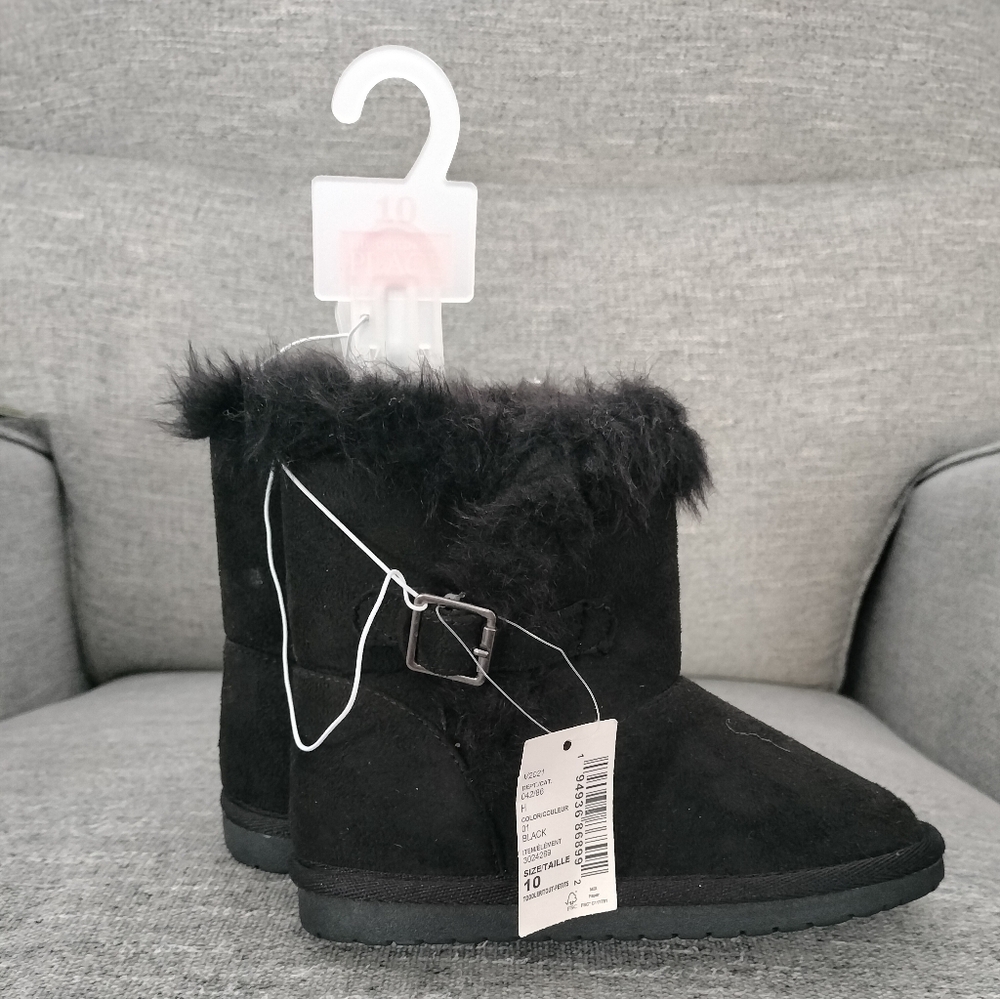 Girls Buckle Faux Suede Boots - black